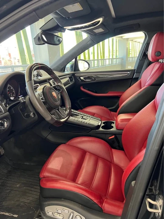 2016 Porsche Macan Turbo - Image 10 of 20