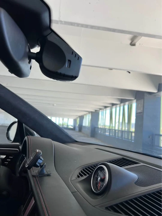 2016 Porsche Macan Turbo - Image 14 of 20