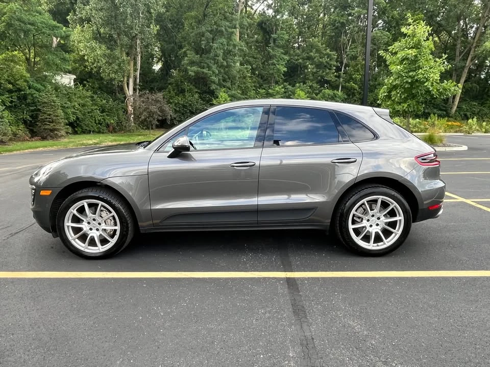 2016 Porsche Macan S - Image 2 of 18