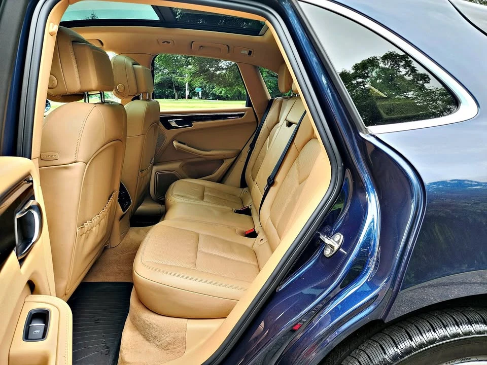 2016 Porsche Macan S - Image 13 of 20