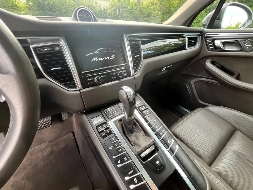 2016 Porsche Macan S - Image 16 of 20
