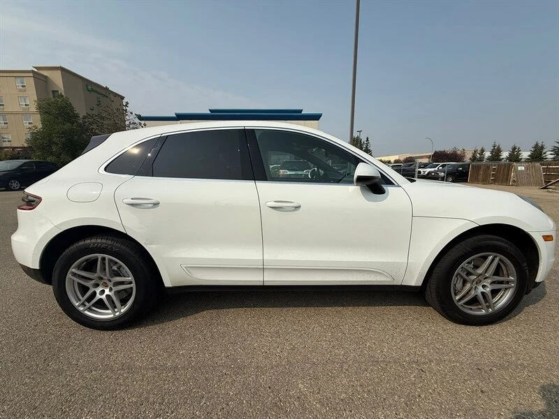 2016 Porsche Macan S - Image 8 of 19