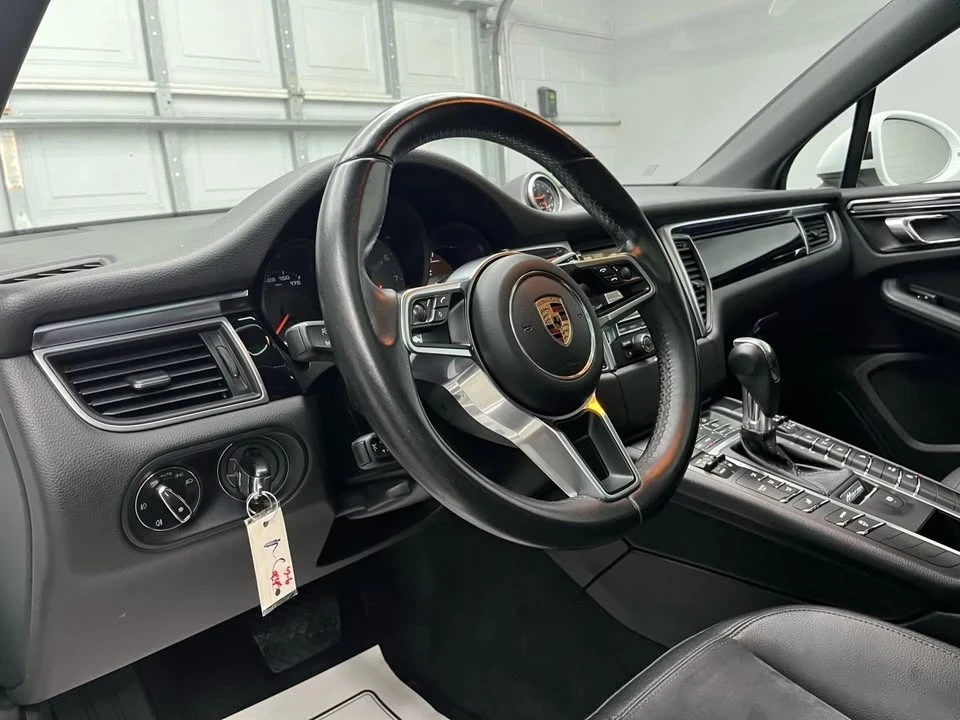 2016 Porsche Macan S - Image 9 of 17
