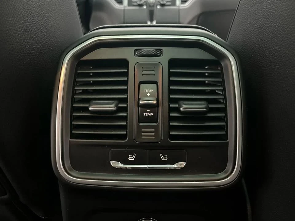 2016 Porsche Macan S - Image 15 of 17