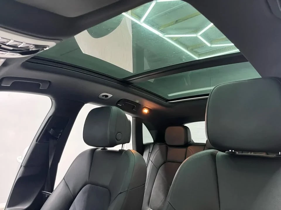 2016 Porsche Macan S - Image 14 of 17