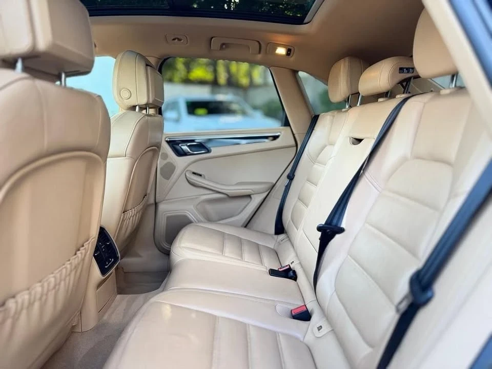 2016 Porsche Macan S - Image 15 of 18