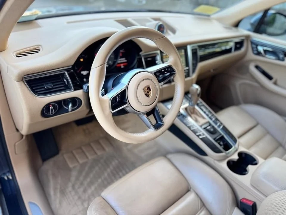 2016 Porsche Macan S - Image 17 of 18