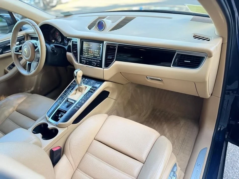 2016 Porsche Macan S - Image 16 of 18