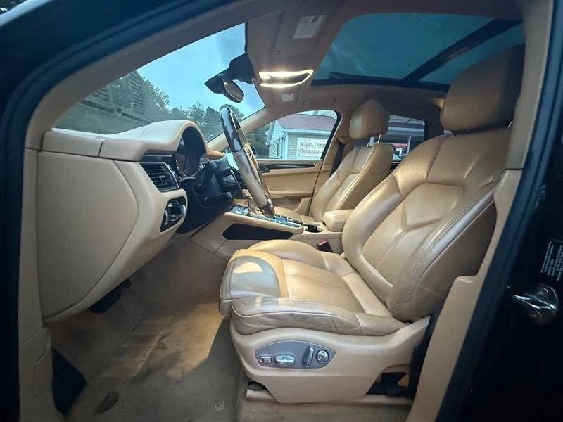 2016 Porsche Macan S - Image 12 of 13