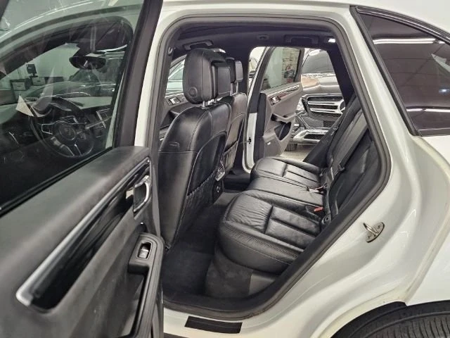 2016 Porsche Macan S - Image 9 of 13