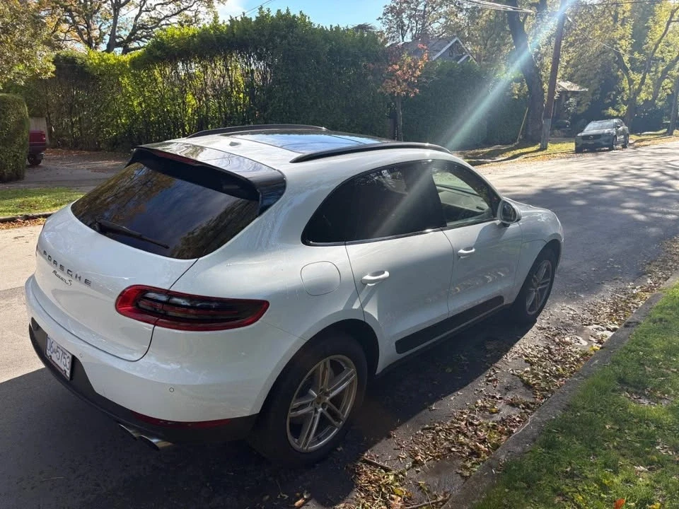 2016 Porsche Macan S - Image 16 of 19