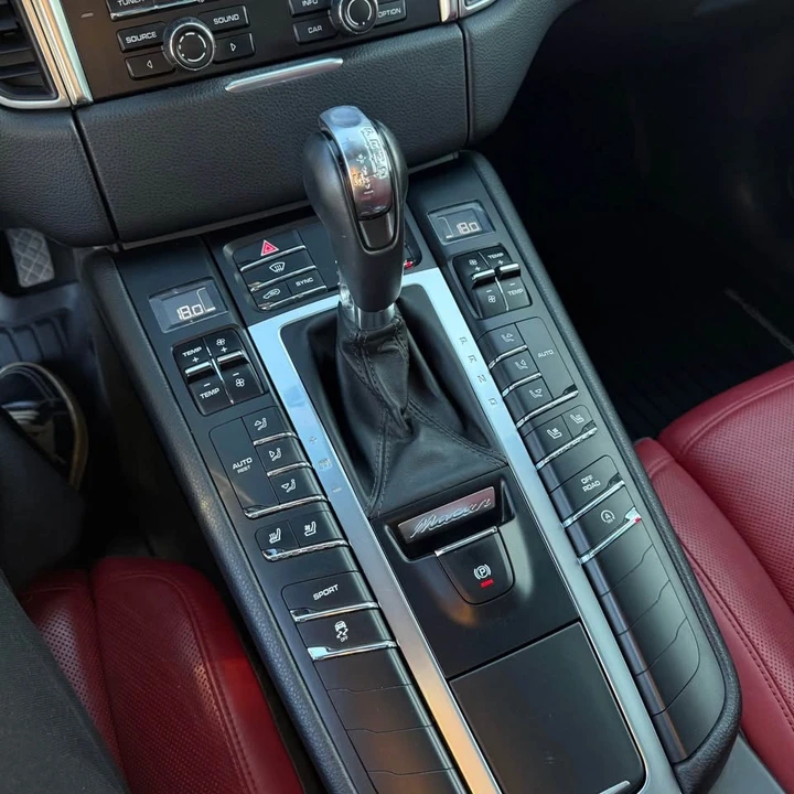 2016 Porsche Macan S - Image 6 of 11