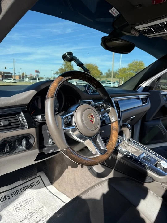 2016 Porsche Macan S - Image 10 of 15