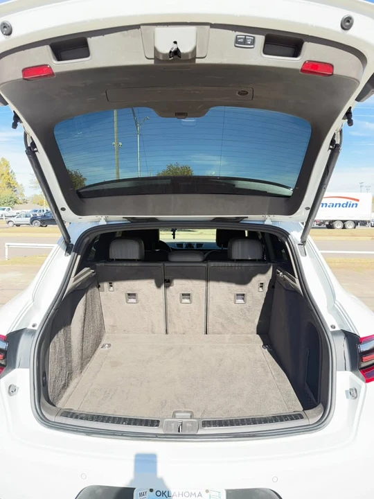 2016 Porsche Macan S - Image 12 of 15