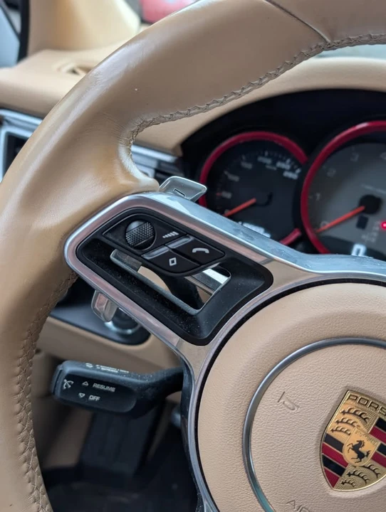 2016 Porsche Macan S - Image 11 of 17