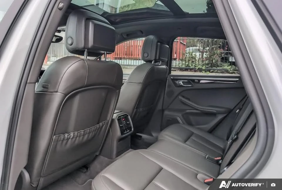 2016 Porsche Macan S - Image 14 of 15