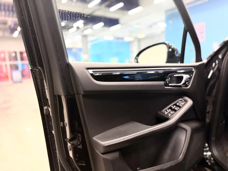2016 Porsche Macan S - Image 6 of 10
