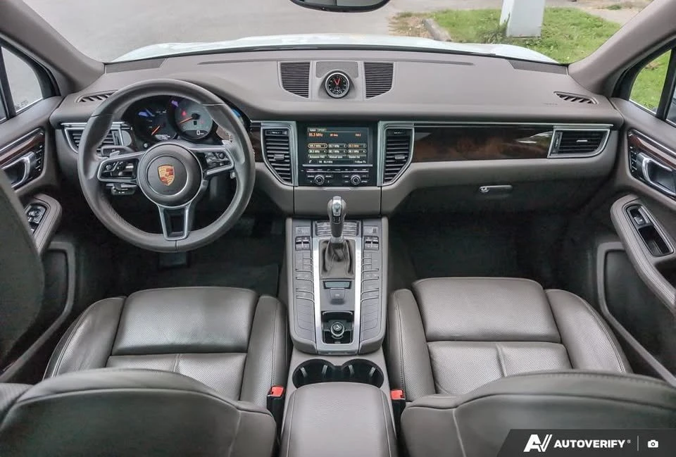 2016 Porsche Macan S - Image 10 of 15