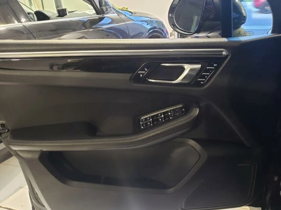 2016 Porsche Macan S - Image 10 of 11