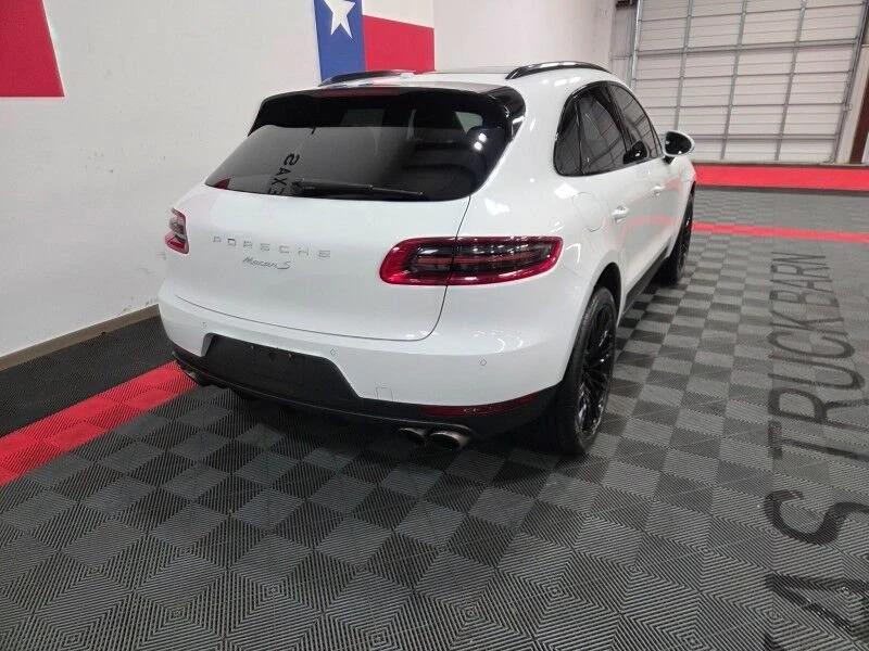 2016 Porsche Macan S - Image 18 of 20