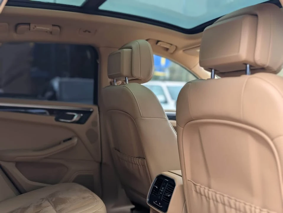 2016 Porsche Macan S - Image 16 of 20