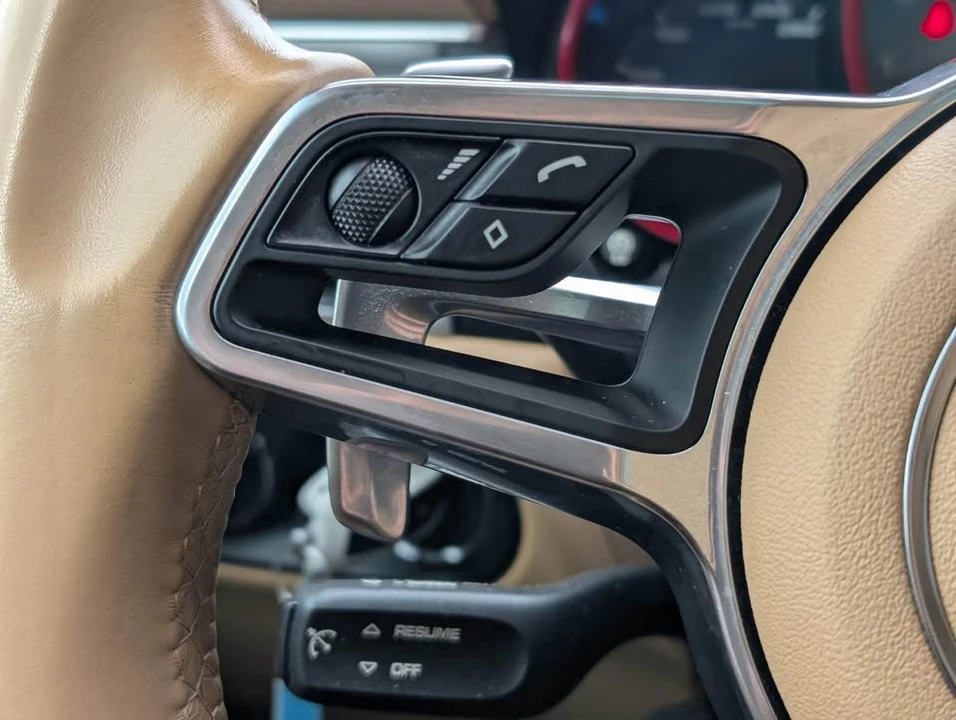 2016 Porsche Macan S - Image 11 of 20