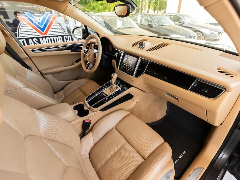 2016 Porsche Macan S - Image 8 of 16