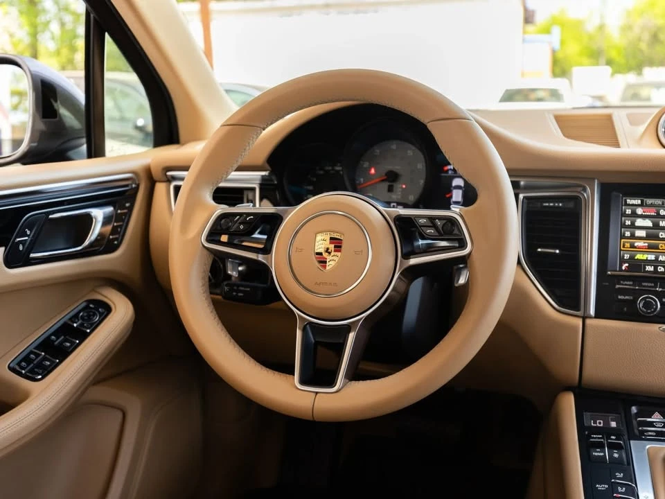 2016 Porsche Macan S - Image 12 of 16