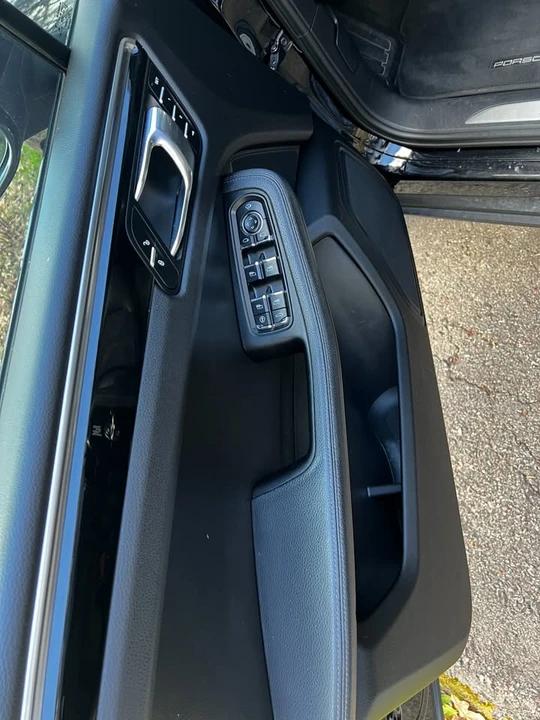 2016 Porsche Macan S - Image 9 of 18