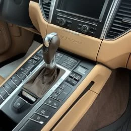 2016 Porsche Macan S - Image 10 of 17