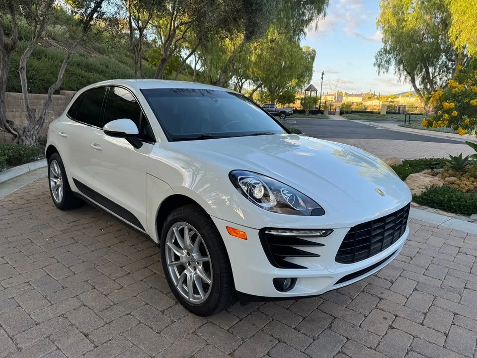 2016 Porsche Macan S - Image 9 of 20