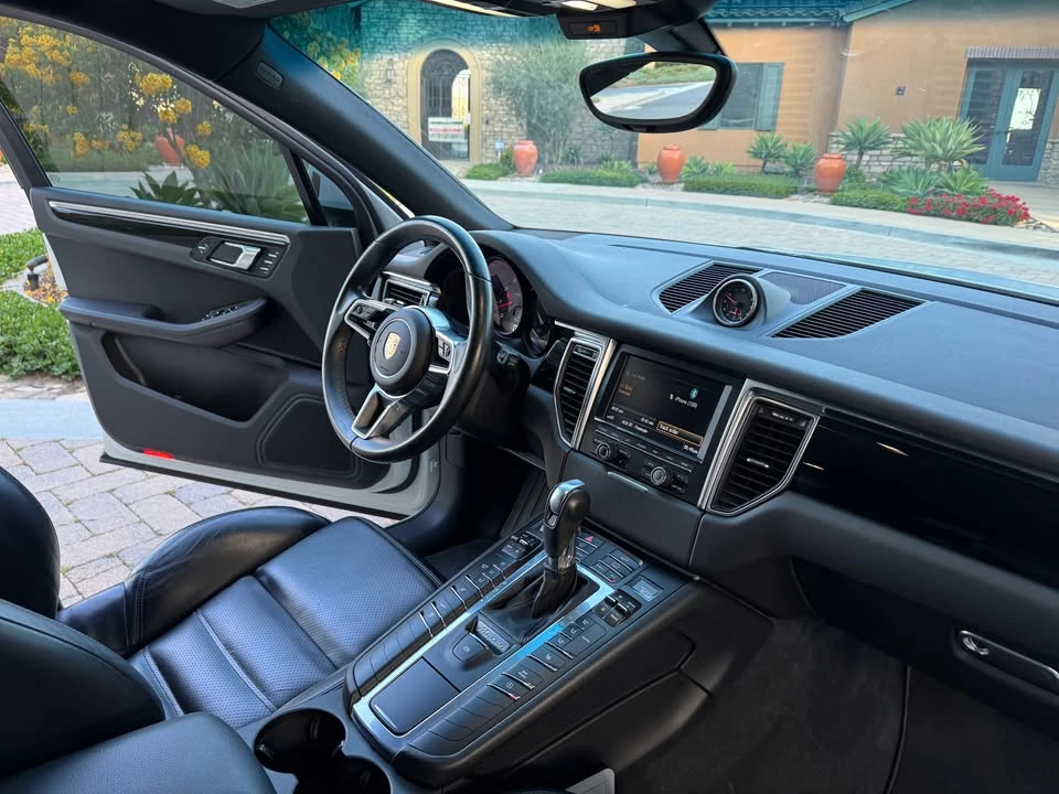 2016 Porsche Macan S - Image 17 of 20