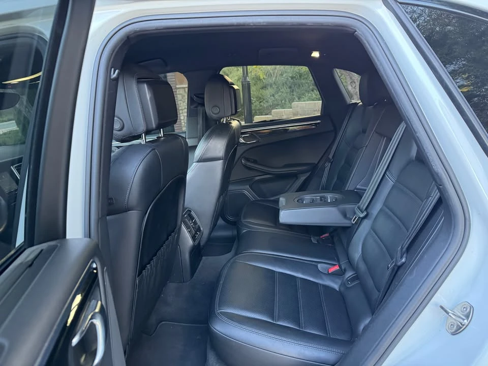 2016 Porsche Macan S - Image 13 of 20