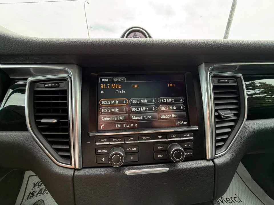 2016 Porsche Macan S - Image 15 of 19
