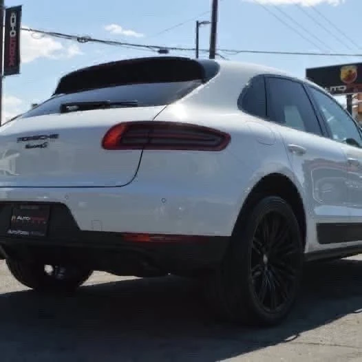 2016 Porsche Macan S - Image 12 of 16