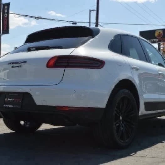 2016 Porsche Macan S - Image 15 of 16