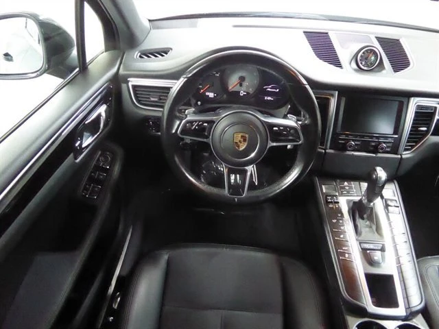 2016 Porsche Macan S - Image 7 of 17