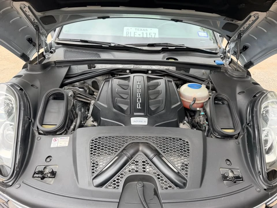 2016 Porsche Macan S - Image 18 of 19