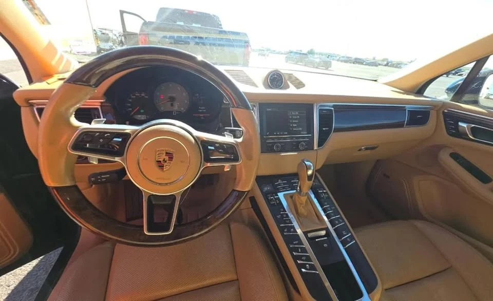 2016 Porsche Macan S - Image 5 of 9