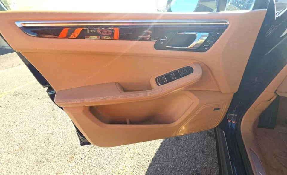 2016 Porsche Macan S - Image 3 of 9