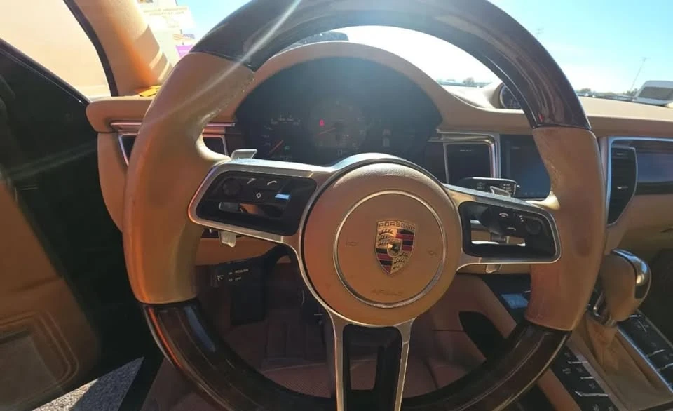 2016 Porsche Macan S - Image 4 of 9