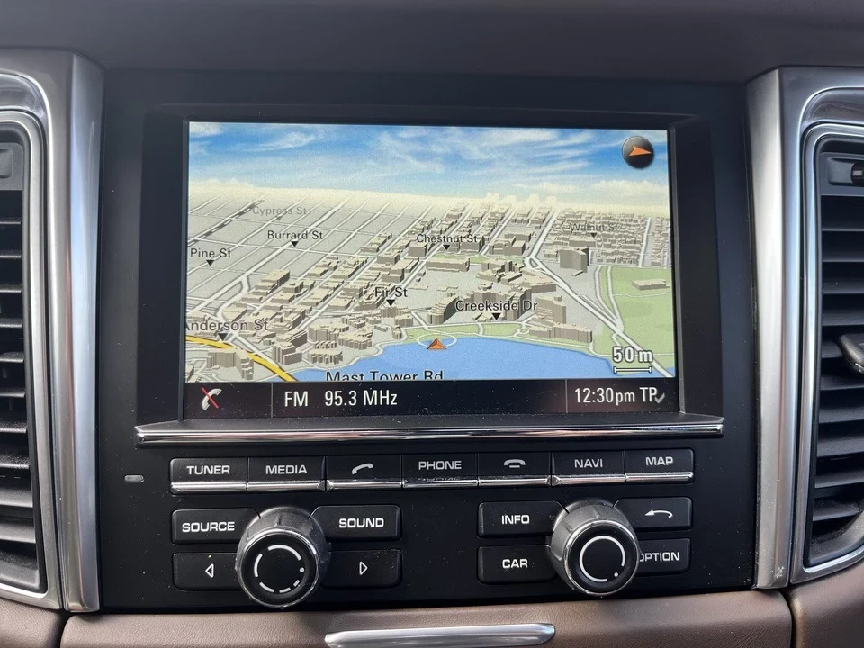 2016 Porsche Macan S - Image 8 of 18
