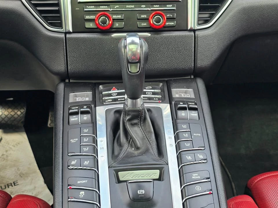 2016 Porsche Macan S - Image 15 of 17
