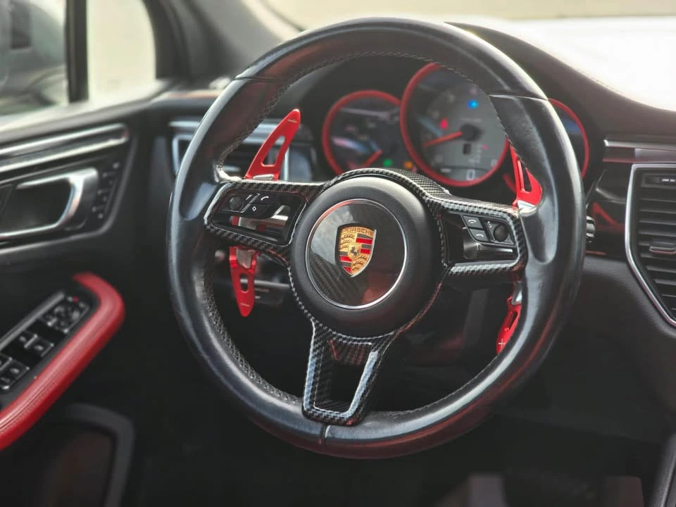 2016 Porsche Macan S - Image 12 of 17