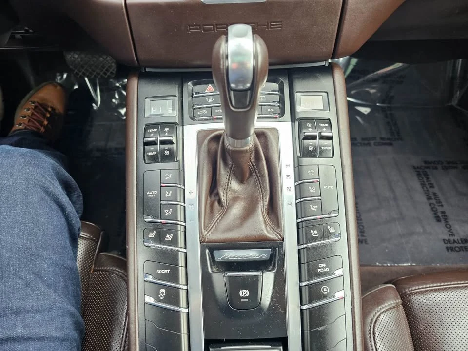 2016 Porsche Macan S - Image 12 of 14