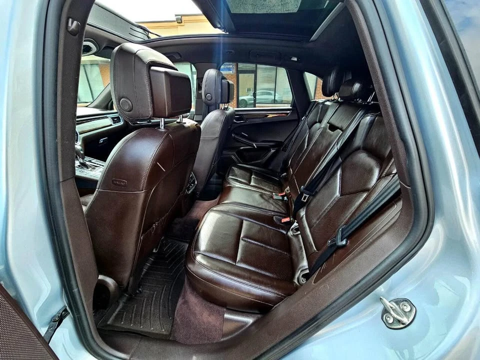 2016 Porsche Macan S - Image 9 of 14