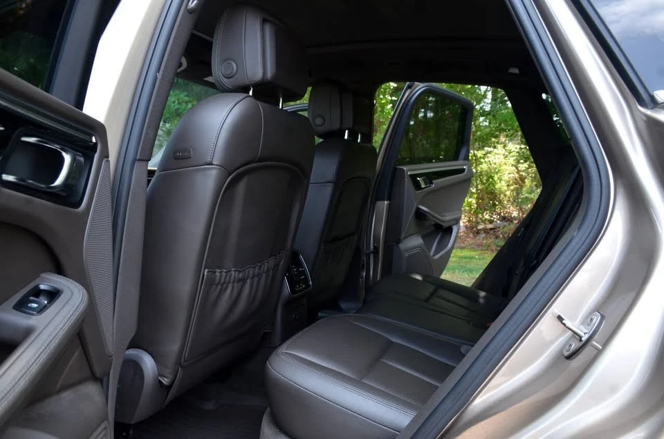 2016 Porsche Macan S - Image 10 of 19