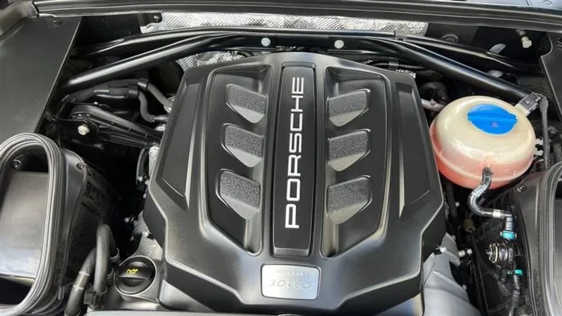2016 Porsche Macan S - Image 15 of 20