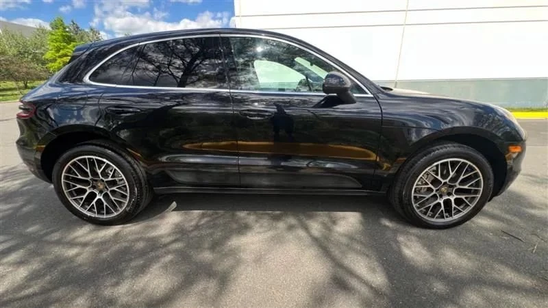 2016 Porsche Macan S - Image 9 of 20