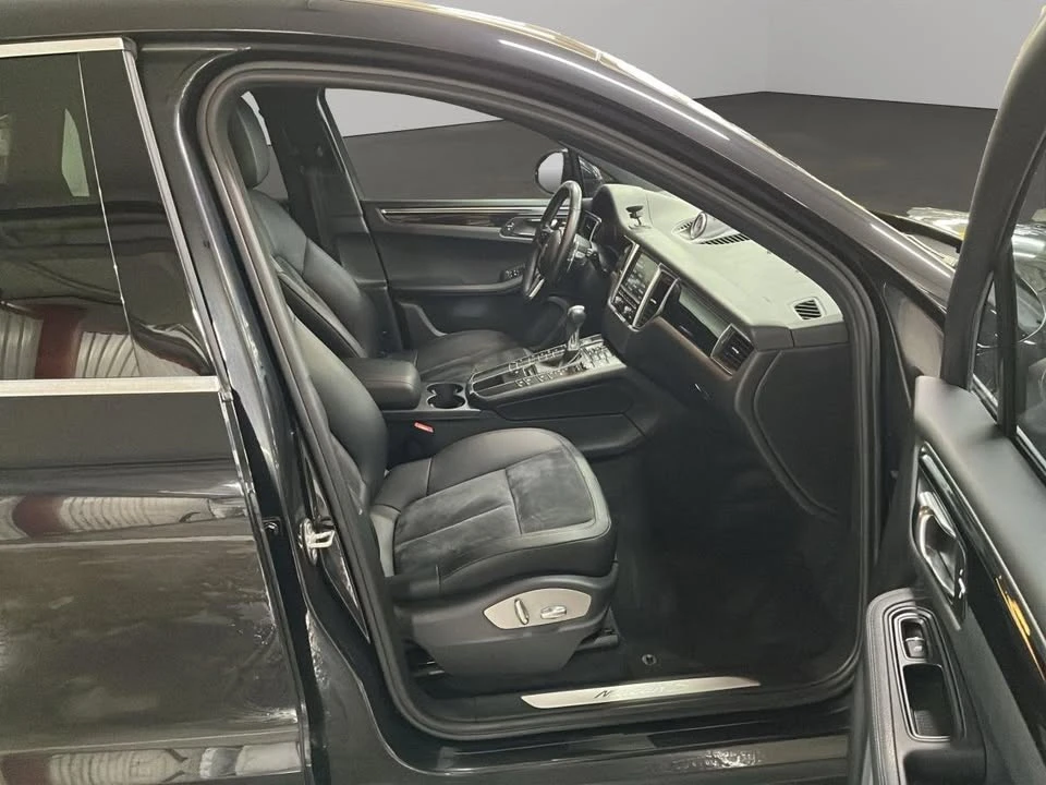 2016 Porsche Macan S - Image 18 of 20